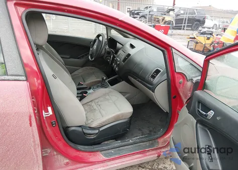 2016 Kia Forte Lx z USA, uszkodzony, nr VIN KNAFX4A6XG5541566